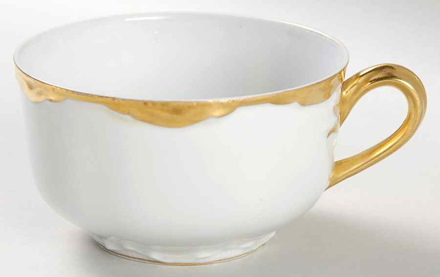 BAV29 Footed Cup by Bavaria-1