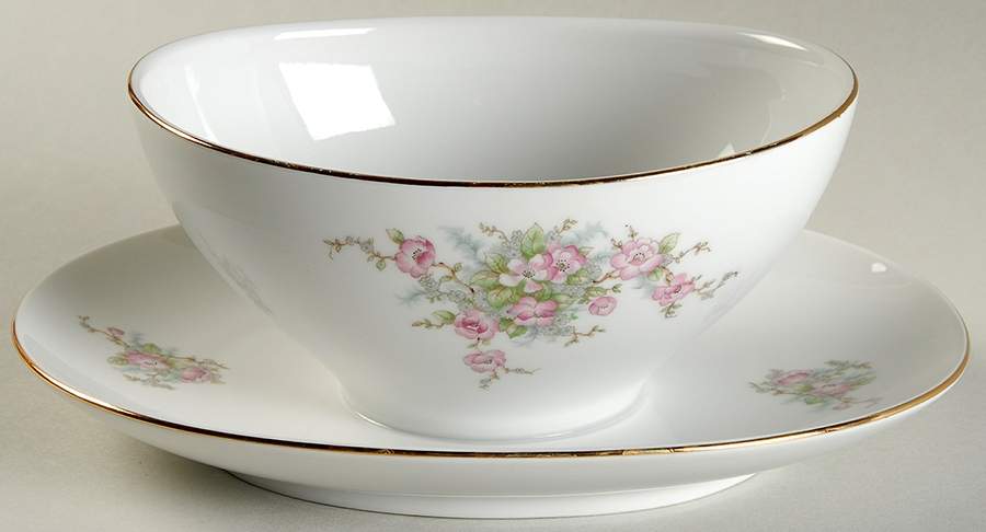BAV4 Gravy Boat with Attached Underplate by Bavaria-1