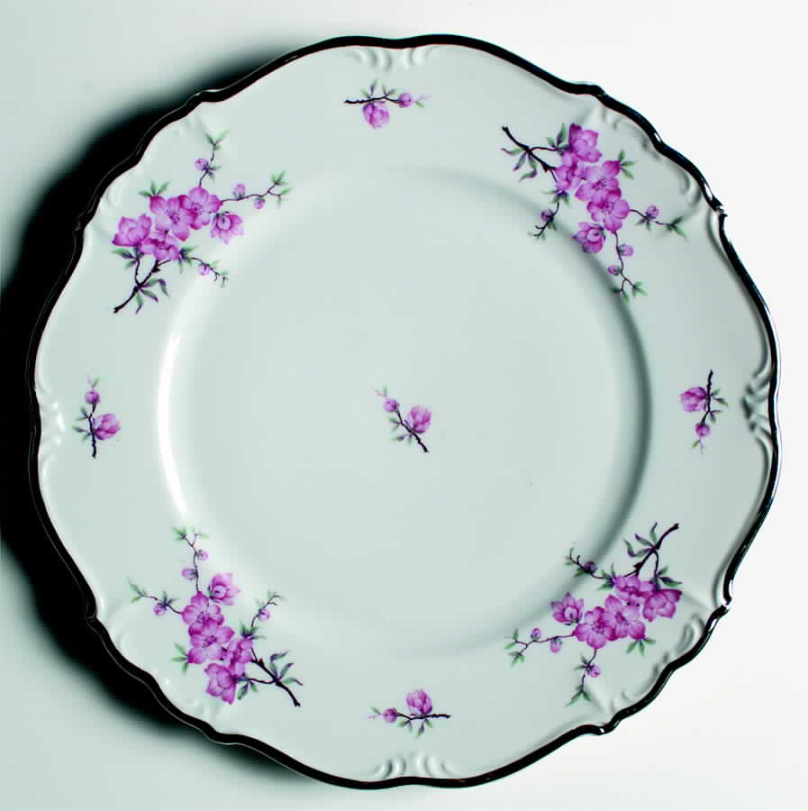 Deal Dinner Plate by Black Castle-1