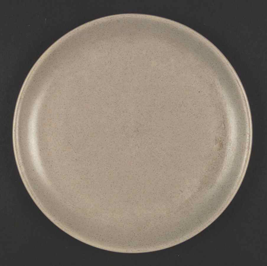 Contempo Beige Dinner Plate by Brusche-1
