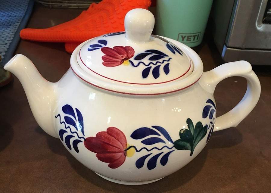 Boerenbont Small Teapot & Lid by Boch-1