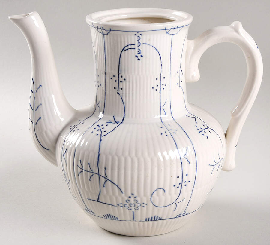 Copenhague Coffee Pot No Lid by Boch-1