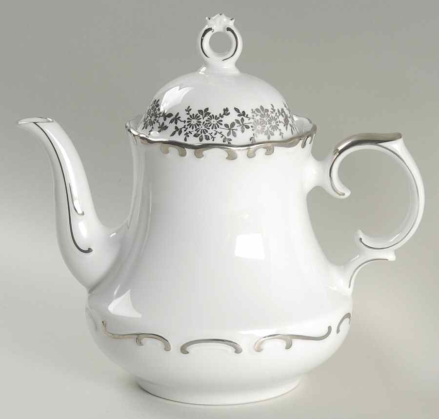 Romance Teapot & Lid by Bavarian Crest-1