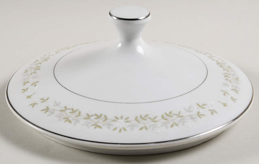 June Bride Lid for Round Vegetable by Berkeley House-1