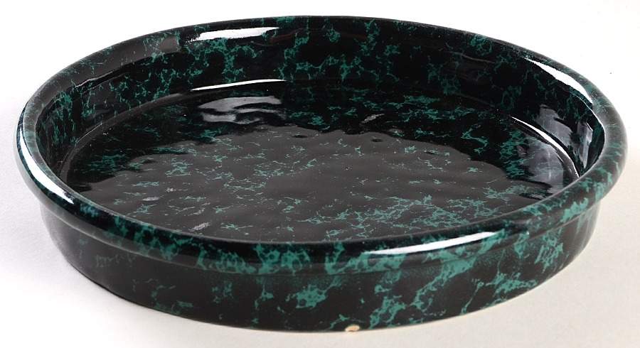 Agate Black and Green 9" Pie Baking Plate by Bennington Potters-1