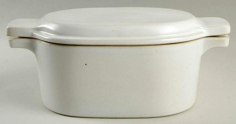 White 2 Quart Oval Covered Casserole by Bennington Potters-1