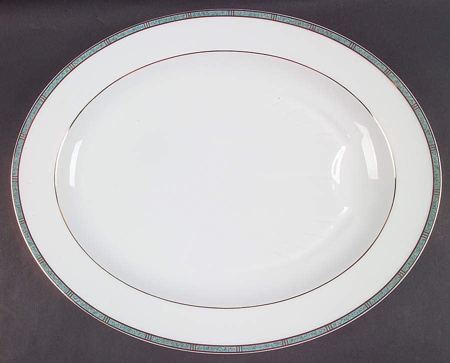 Antinea Vert 17" Oval Serving Platter by Bernardaud-1