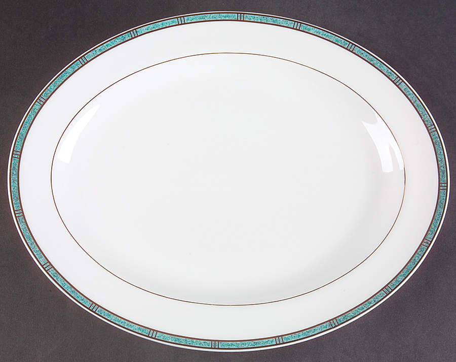 Antinea Vert 13" Oval Serving Platter by Bernardaud-1