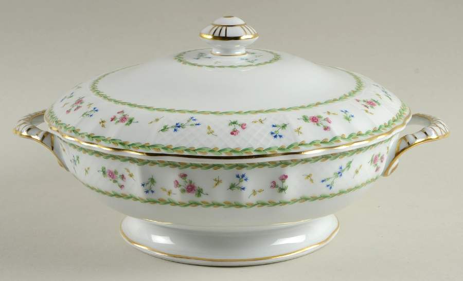 Artois Vert (Versailles Shape) Round Covered Vegetable by Bernardaud-1