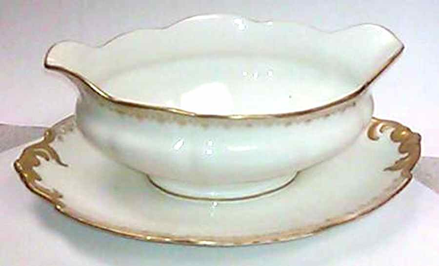 BER139 Gravy Boat with Attached Underplate by Bernardaud-1