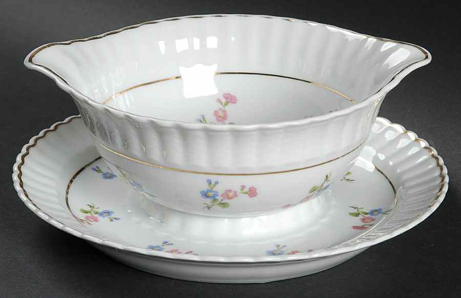BER47 Gravy Boat with Attached Underplate by Bernardaud-1