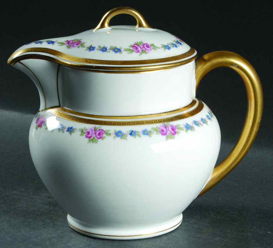 BER7 32 Oz Pitcher with Lid by Bernardaud-1