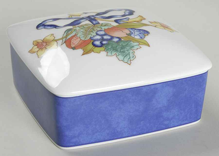 Borghese Square Box & Lid by Bernardaud-1