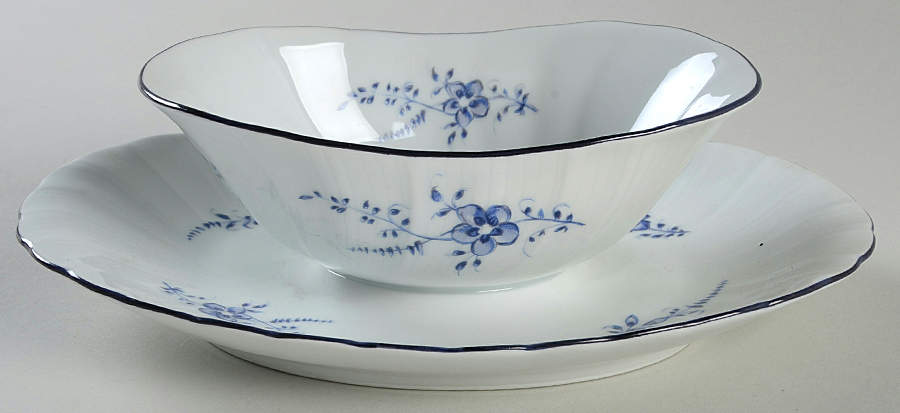 Brindilles Gravy Boat with Attached Underplate by Bernardaud-1