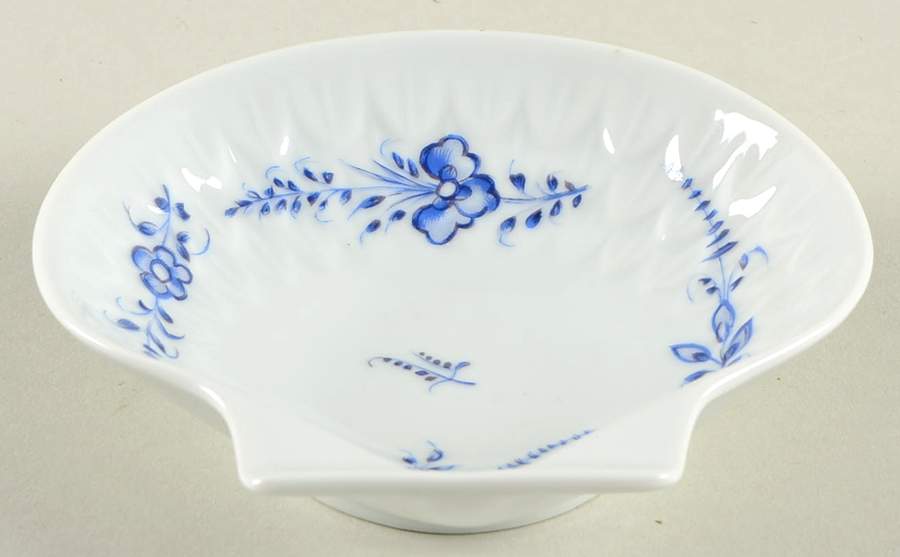 Brindilles Shell Shaped Dish by Bernardaud-1