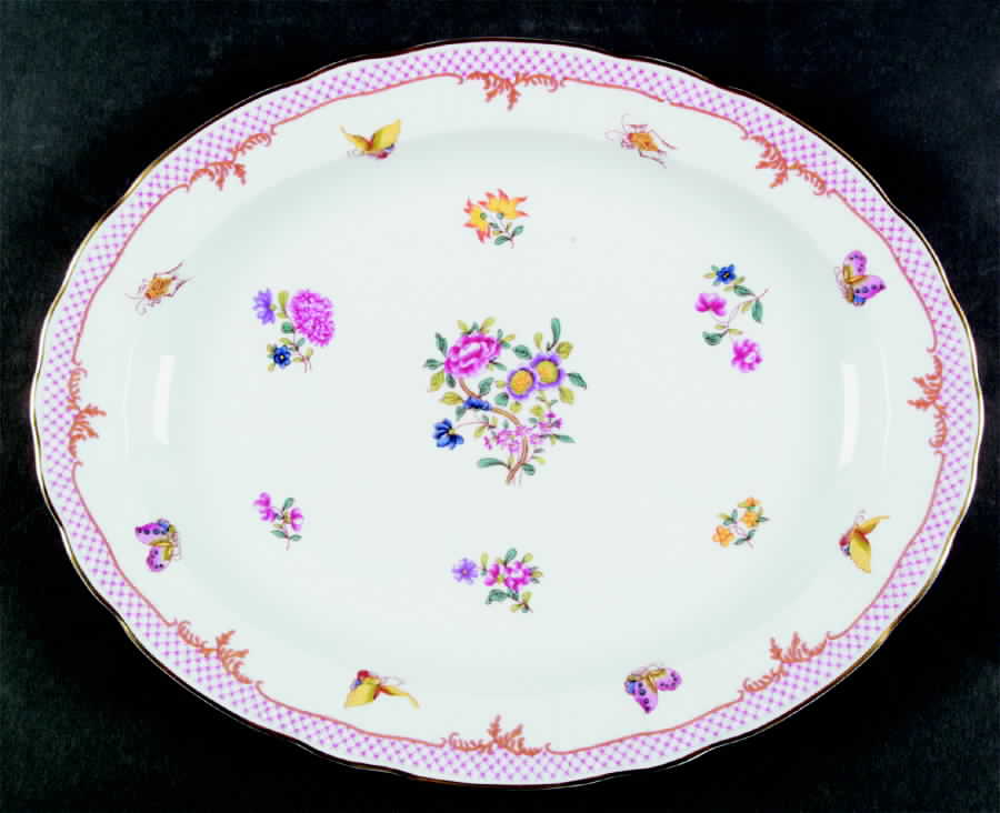 Compagnie Des Indes Red 15" Oval Serving Platter by Bernardaud-1