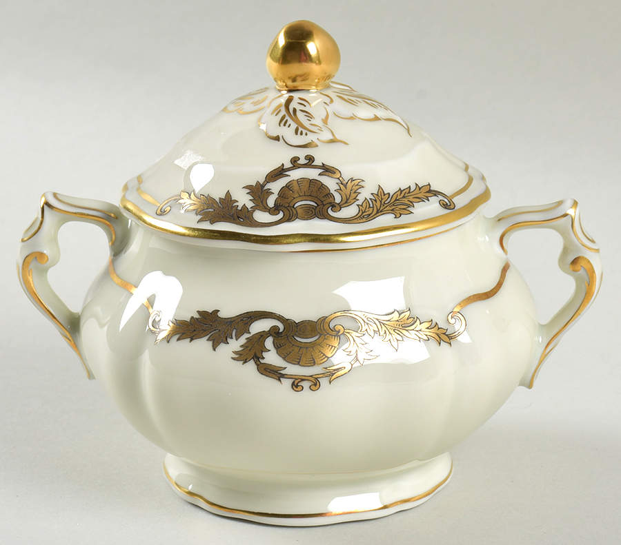 Coquille Mini Sugar Bowl & Lid by Bernardaud-1