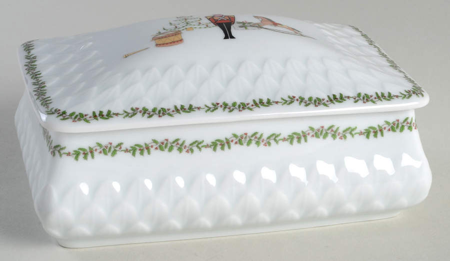 Grenadiers Trinket Box & Lid by Bernardaud-1
