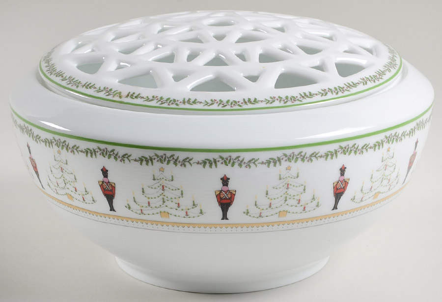 Grenadiers Centerpiece with Floral Arranger by Bernardaud-1