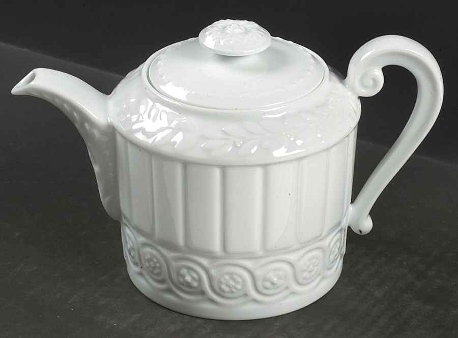 Louvre Individual Teapot & Lid by Bernardaud-1