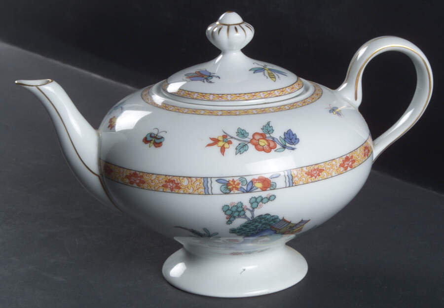 Pak Hoi Teapot & Lid by Bernardaud-1