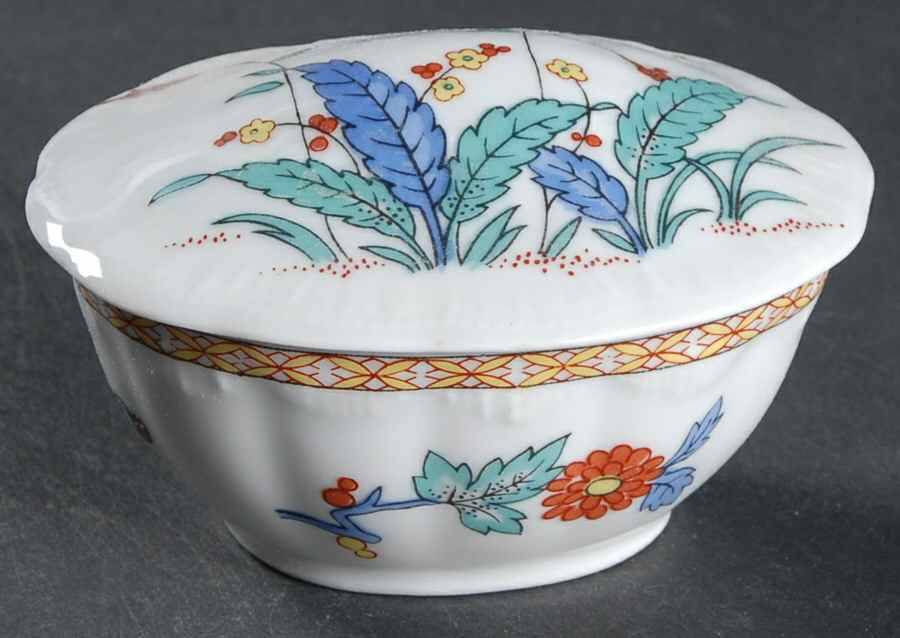 Pak Hoi Pill Box by Bernardaud-1