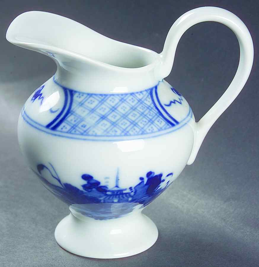 Pei Kiang (No Trim) Creamer by Bernardaud-1