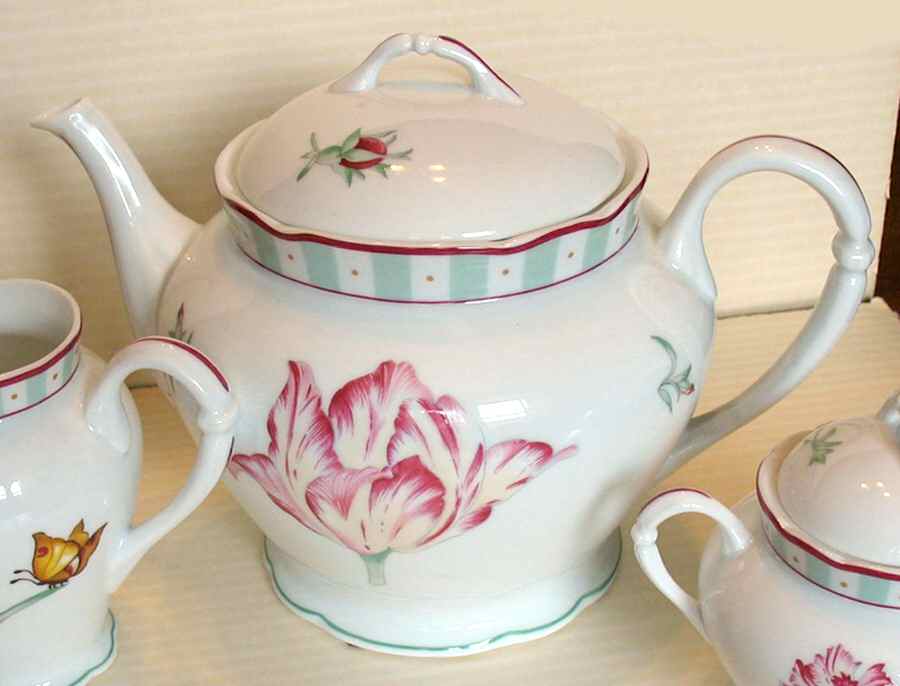 Pergola Teapot & Lid by Bernardaud-1