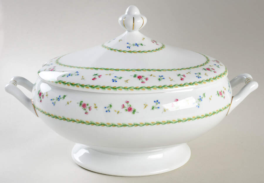 Poe Tureen &  Lid by Bernardaud-1