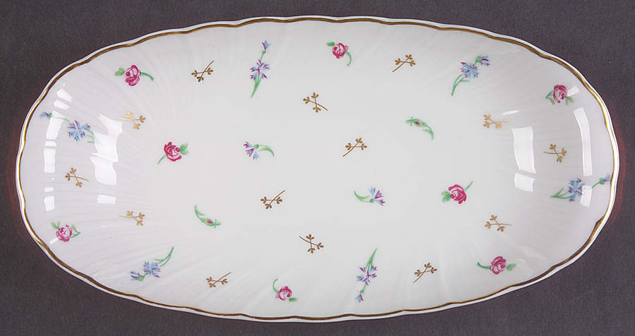 Pompadour (Scalloped, White Background) Relish by Bernardaud-1
