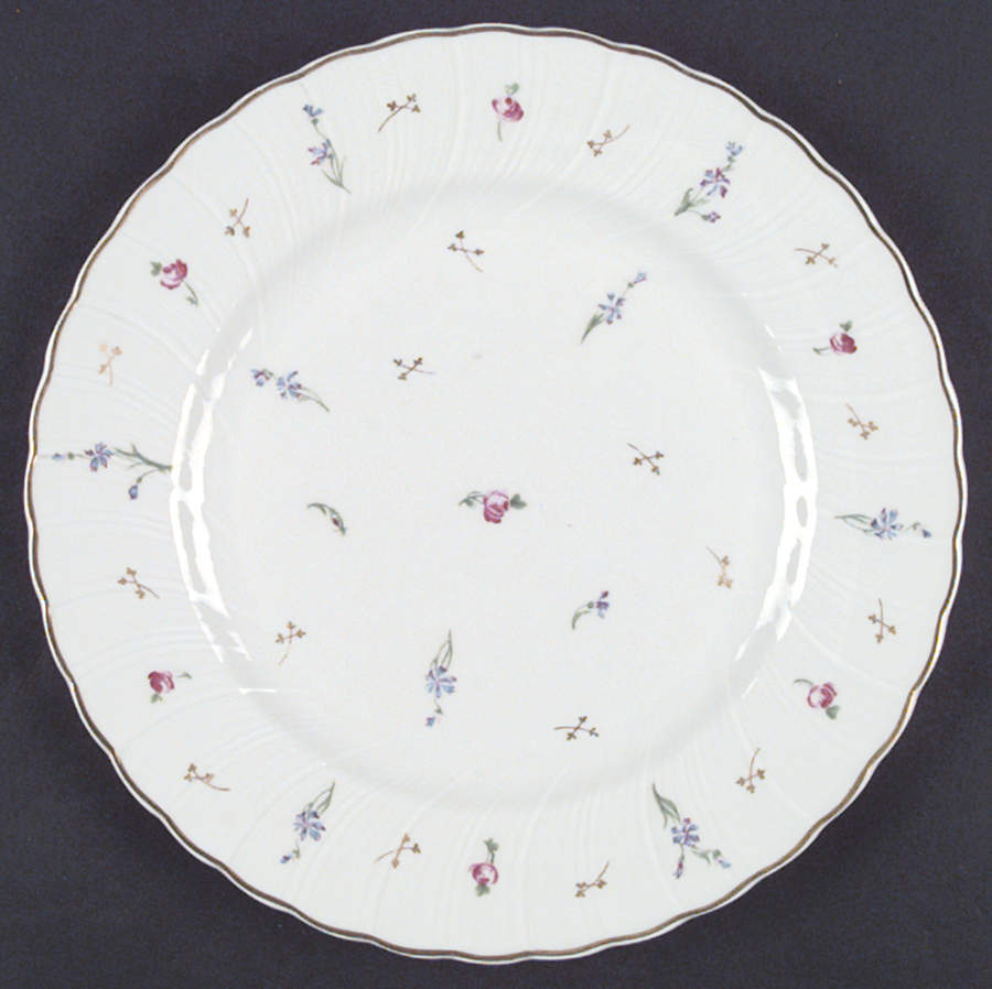 Pompadour (Scalloped, White Background) Dinner Plate by Bernardaud-1