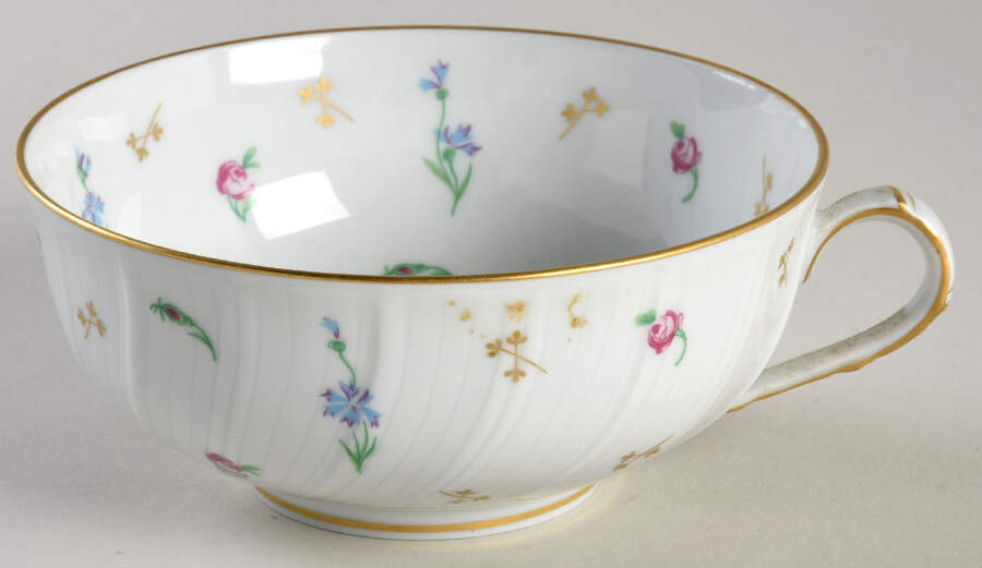 Pompadour (Scalloped, White Background) Breakfast Cup by Bernardaud-1