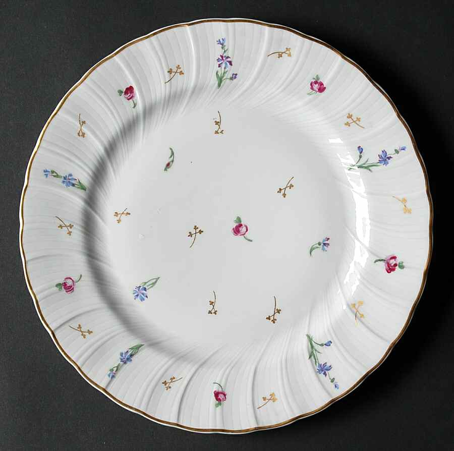 Pompadour (Scalloped, White Background) Salad Plate by Bernardaud-1