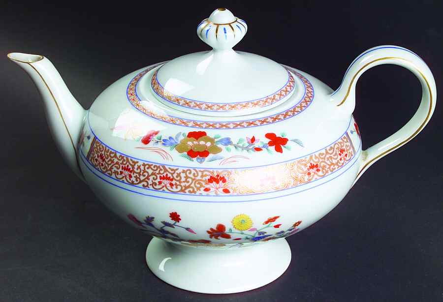 Pondichery Teapot & Lid by Bernardaud-1