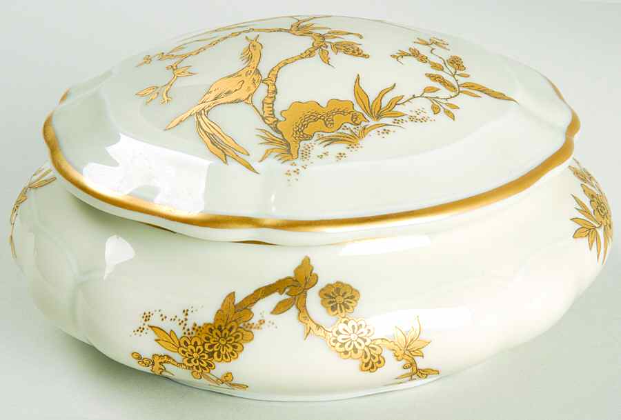 Reine Elizabeth 4" Candy Box & Lid by Bernardaud-1