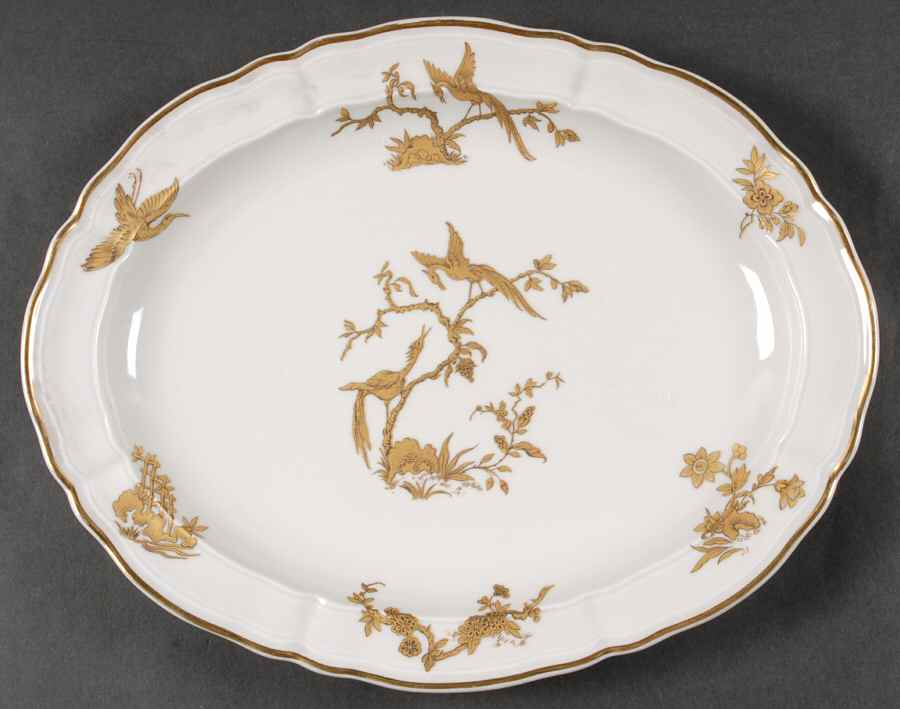 Reine Elizabeth 13" Oval Serving Platter by Bernardaud-1