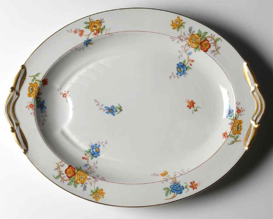 Riviera (Cream & White) 17" Oval Serving Platter by Bernardaud-1