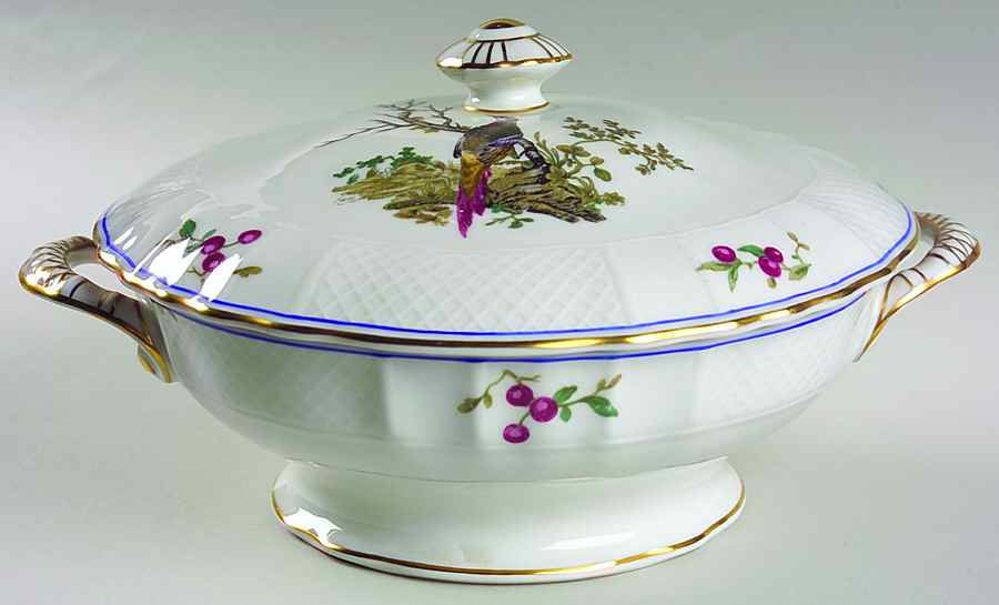 Sceaux Round Covered Vegetable by Bernardaud-1