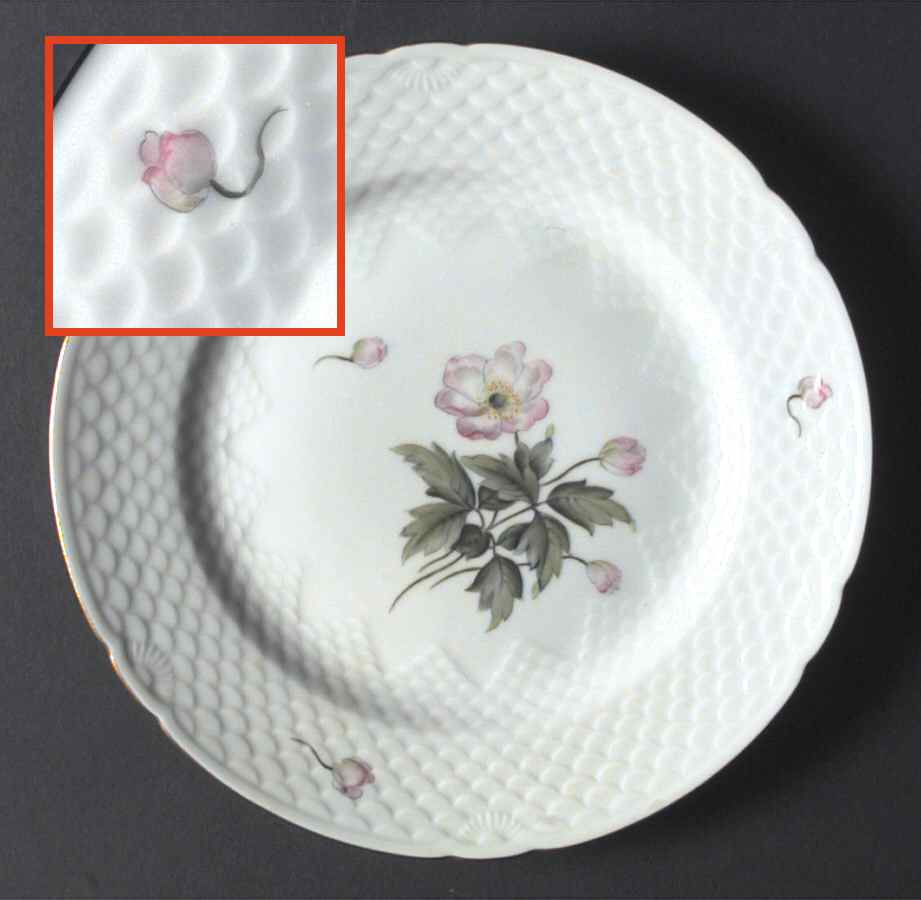 Macbeth Dinner Plate by Bing & Grondahl-1