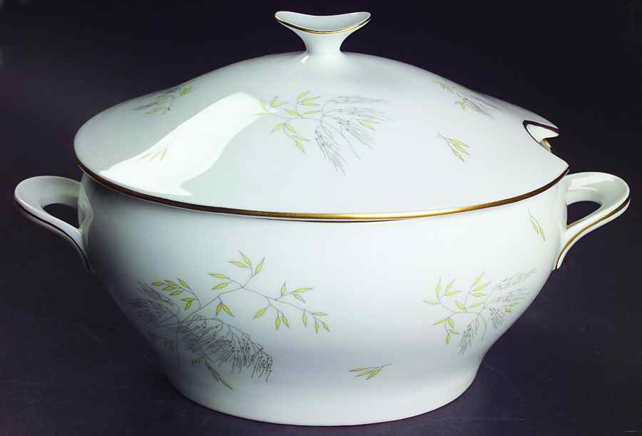 Venus Tureen &  Lid by Bing & Grondahl-1