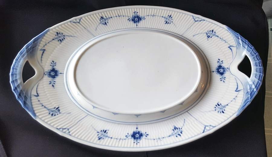 BIG12 Underplate for Oval Tureen by Bing & Grondahl-1