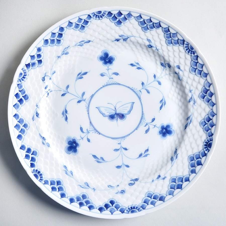 BIG2 Dinner Plate by Bing & Grondahl-1