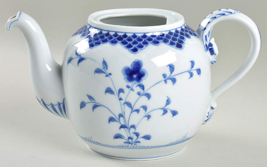 BIG2 Teapot No Lid by Bing & Grondahl-1