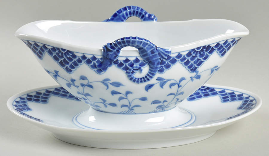 BIG2 Gravy Boat with Attached Underplate by Bing & Grondahl-1
