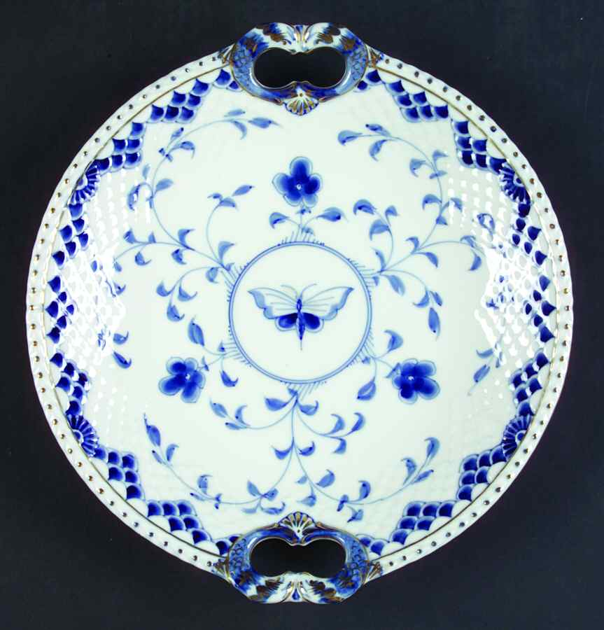 BIG2 Handled Cake Plate by Bing & Grondahl-1