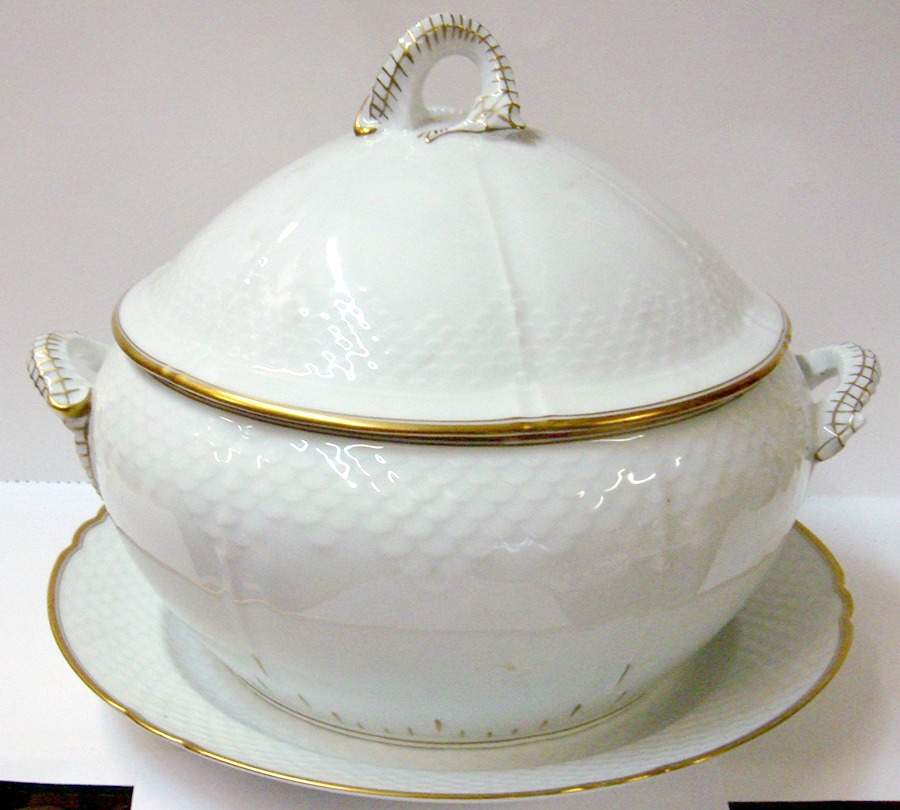 BIG5 (Cream Background) Tureen &  Lid by Bing & Grondahl-1