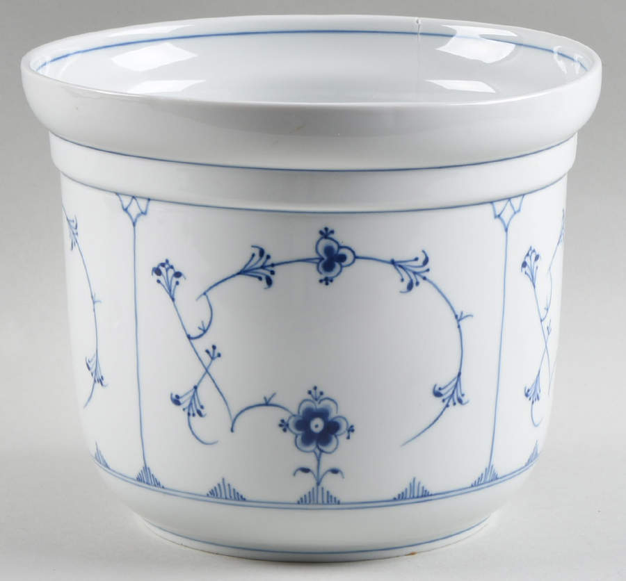 Blue Traditional (No Trim) 7" Cachepot by Bing & Grondahl-1