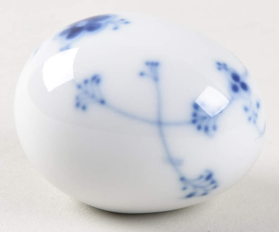 Blue Traditional (No Trim) Egg by Bing & Grondahl-1