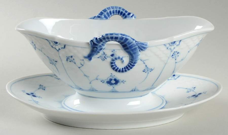 Blue Traditional (No Trim) Gravy Boat with Attached Underplate by Bing & Grondahl-1