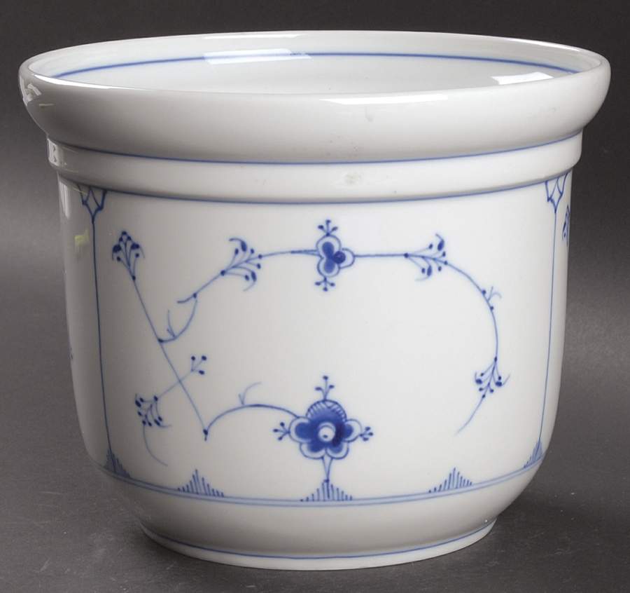 Blue Traditional (No Trim) Large Cachepot by Bing & Grondahl-1